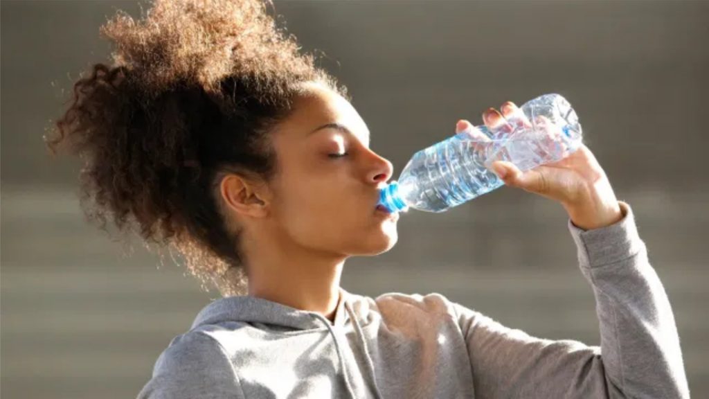 Dr. Iredia Osunde, advised people on the beauty of drinking water regularly.